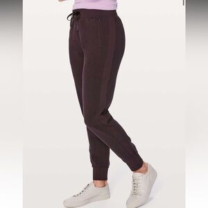 Lululemon Get Going Jogger 28.5" in Black Cherry Women’s Size 8